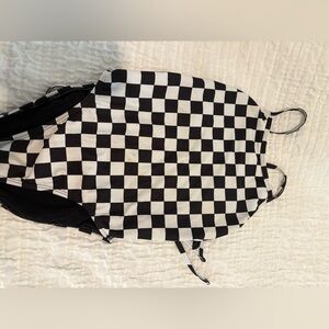 Jolyn “Jackson 4” tie back onesie, size 26